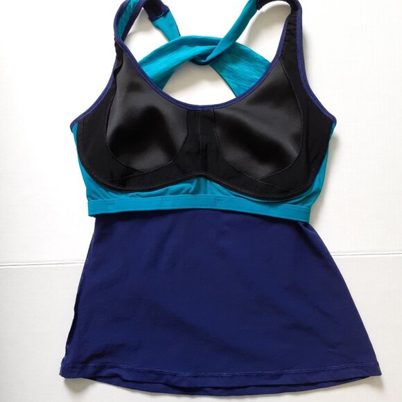 Lucy Twist Back Tank with Built-In Bra Blue Size L - Picture 6 of 11